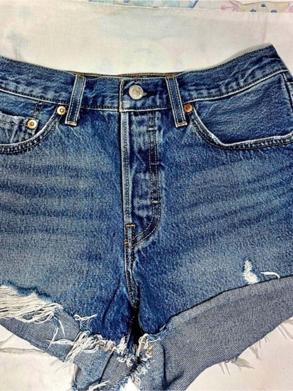 Levi's 501 Denim Jean Shorts in Blue Waist 26